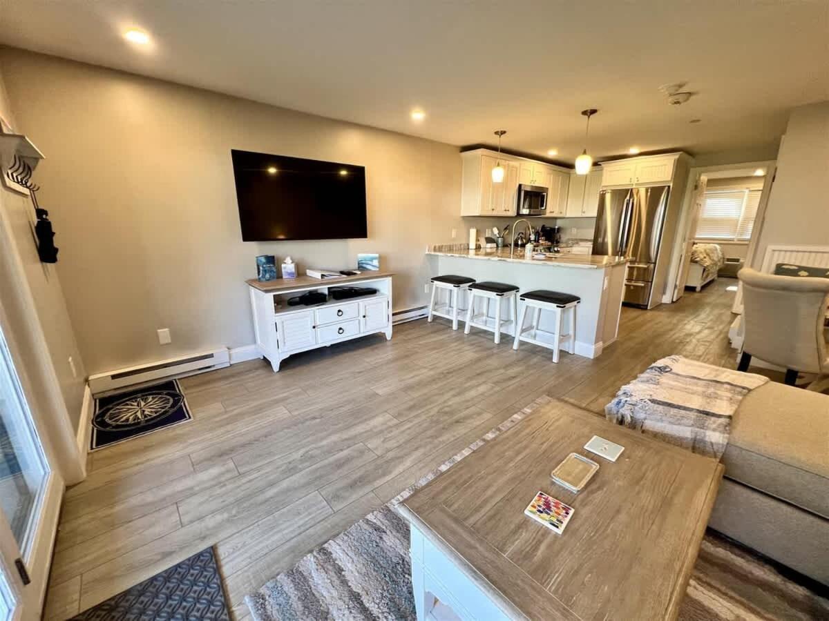 Updated Ocean Towers Condo In Ogunquit Exteriör bild