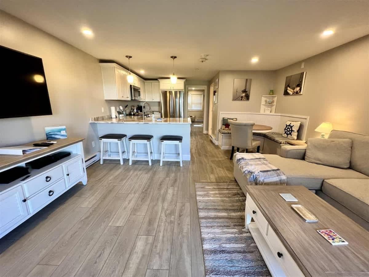 Updated Ocean Towers Condo In Ogunquit Exteriör bild